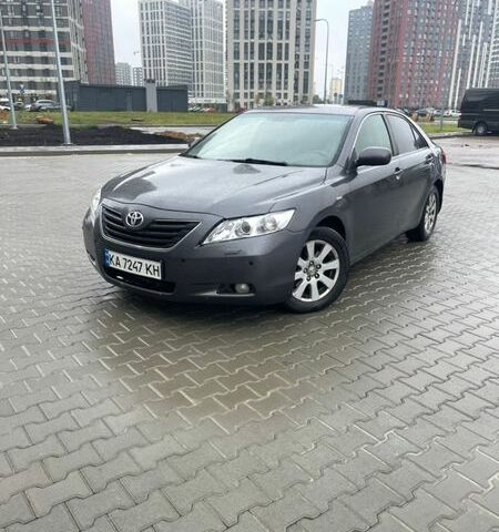 Сірий Тойота Камрі, об'ємом двигуна 2.4 л та пробігом 334 тис. км за 6200 $, фото 1 на Automoto.ua