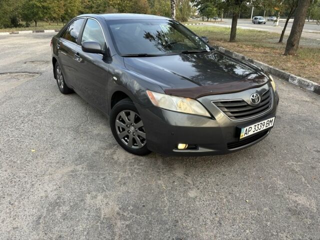 Сірий Тойота Камрі, об'ємом двигуна 2.4 л та пробігом 270 тис. км за 8000 $, фото 1 на Automoto.ua