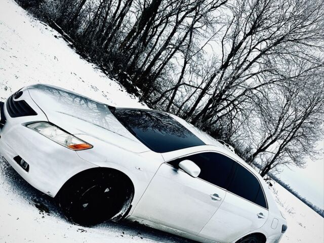 Серый Тойота Камри, объемом двигателя 3.5 л и пробегом 327 тыс. км за 5500 $, фото 1 на Automoto.ua