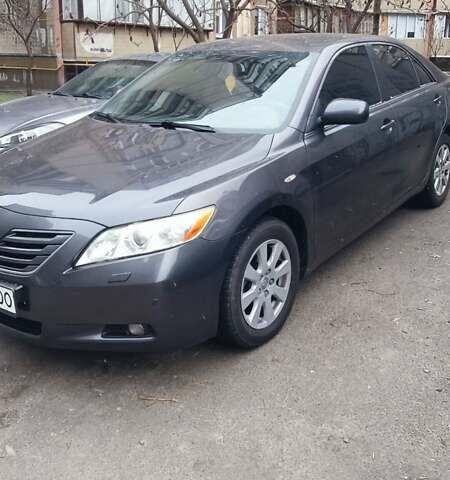 Серый Тойота Камри, объемом двигателя 2.36 л и пробегом 259 тыс. км за 9000 $, фото 1 на Automoto.ua