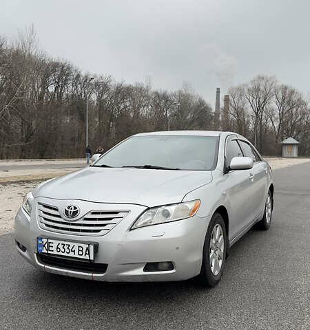 Серый Тойота Камри, объемом двигателя 3.46 л и пробегом 429 тыс. км за 8700 $, фото 1 на Automoto.ua