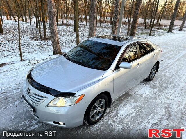 Серый Тойота Камри, объемом двигателя 3.5 л и пробегом 25300 тыс. км за 9300 $, фото 1 на Automoto.ua