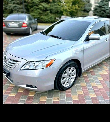 Сірий Тойота Камрі, об'ємом двигуна 2.4 л та пробігом 157 тис. км за 12500 $, фото 1 на Automoto.ua