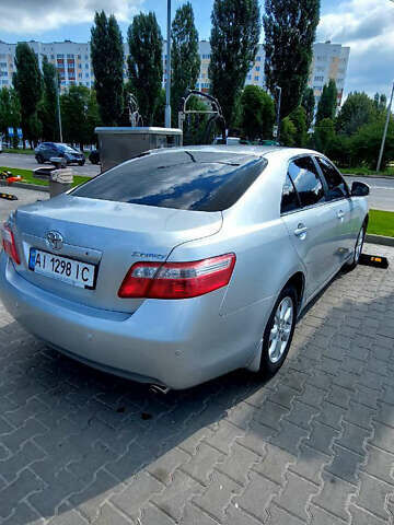 Серый Тойота Камри, объемом двигателя 2.36 л и пробегом 120 тыс. км за 10200 $, фото 1 на Automoto.ua