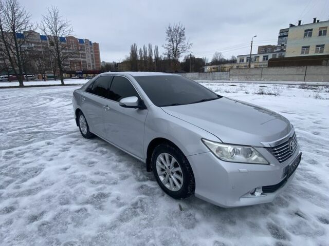 Серый Тойота Камри, объемом двигателя 2.5 л и пробегом 165 тыс. км за 12600 $, фото 1 на Automoto.ua