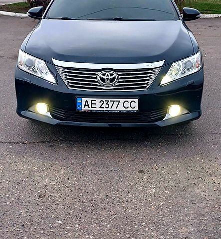 Серый Тойота Камри, объемом двигателя 2.5 л и пробегом 191 тыс. км за 14950 $, фото 1 на Automoto.ua