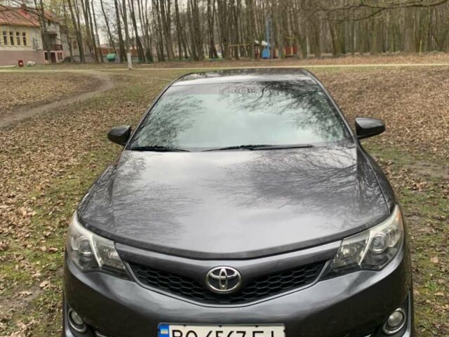 Сірий Тойота Камрі, об'ємом двигуна 2.49 л та пробігом 367 тис. км за 9500 $, фото 1 на Automoto.ua