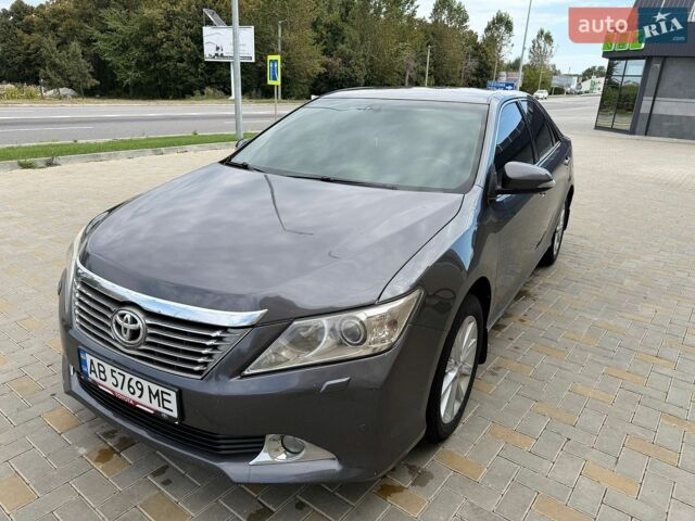 Сірий Тойота Камрі, об'ємом двигуна 2.5 л та пробігом 283 тис. км за 11200 $, фото 1 на Automoto.ua