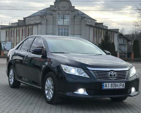 Серый Тойота Камри, объемом двигателя 2.49 л и пробегом 268 тыс. км за 11800 $, фото 1 на Automoto.ua