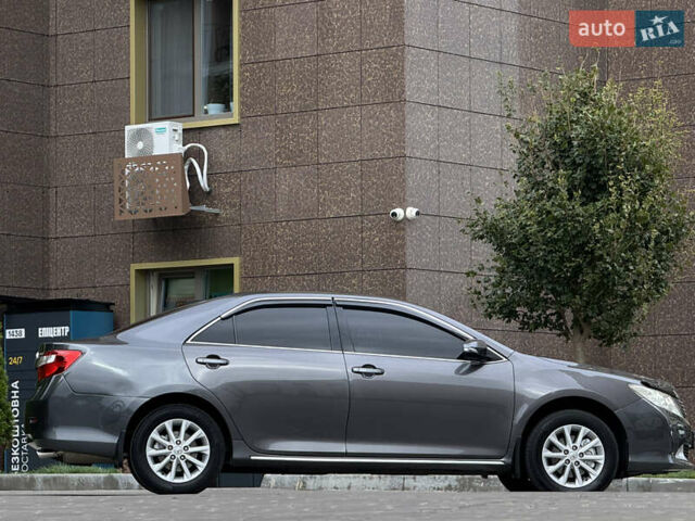 Тойота Камри 2013 в Одессе на Automoto.ua Серый Тойота Камри, объемом двигателя 2.5 л и пробегом 173 тыс. км за 12800 $, фото 1 на Automoto.ua