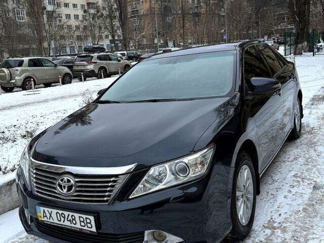 Серый Тойота Камри, объемом двигателя 2.5 л и пробегом 198 тыс. км за 12200 $, фото 1 на Automoto.ua