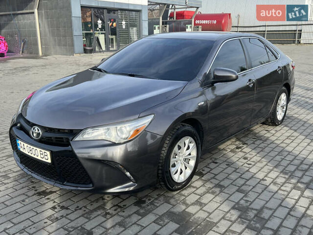 Сірий Тойота Камрі, об'ємом двигуна 2.49 л та пробігом 175 тис. км за 12000 $, фото 1 на Automoto.ua