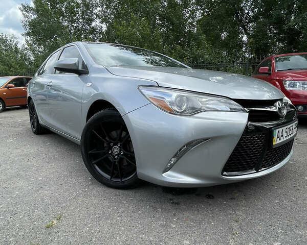 Серый Тойота Камри, объемом двигателя 2.49 л и пробегом 125 тыс. км за 15500 $, фото 1 на Automoto.ua