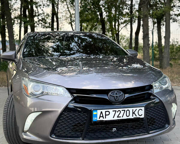 Сірий Тойота Камрі, об'ємом двигуна 2.49 л та пробігом 183 тис. км за 13300 $, фото 1 на Automoto.ua