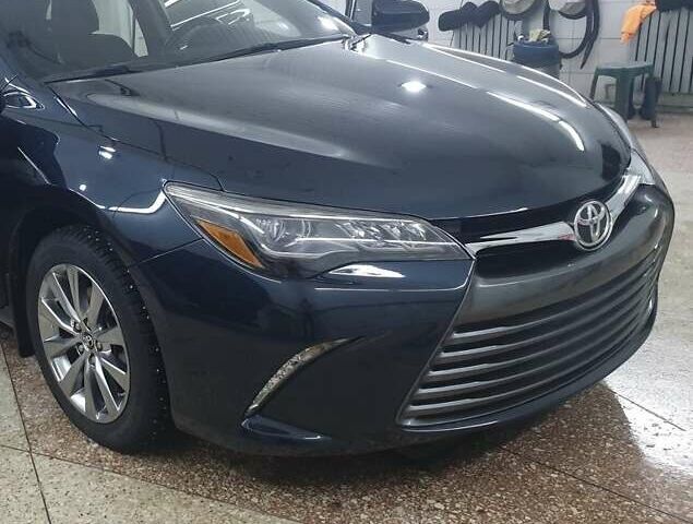 Серый Тойота Камри, объемом двигателя 2.5 л и пробегом 135 тыс. км за 16500 $, фото 1 на Automoto.ua