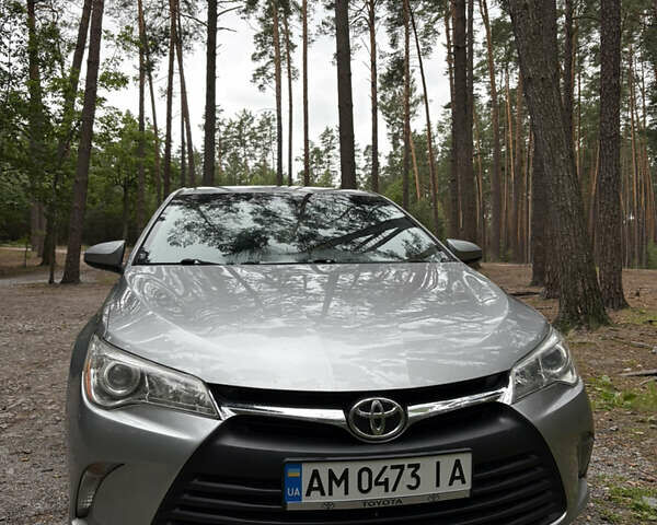 Серый Тойота Камри, объемом двигателя 2.49 л и пробегом 208 тыс. км за 13000 $, фото 1 на Automoto.ua