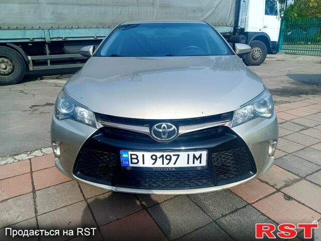 Серый Тойота Камри, объемом двигателя 2.5 л и пробегом 180 тыс. км за 15900 $, фото 1 на Automoto.ua