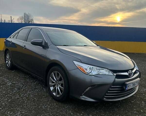 Серый Тойота Камри, объемом двигателя 2.5 л и пробегом 110 тыс. км за 15999 $, фото 1 на Automoto.ua