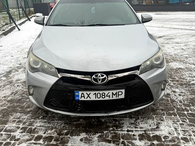 Серый Тойота Камри, объемом двигателя 2.5 л и пробегом 0 тыс. км за 11000 $, фото 1 на Automoto.ua