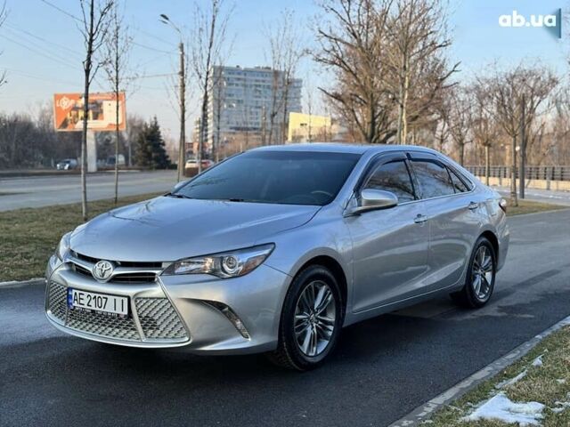 Серый Тойота Камри, объемом двигателя 2.5 л и пробегом 145 тыс. км за 14300 $, фото 1 на Automoto.ua