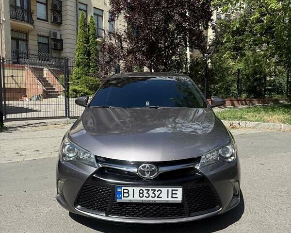 Серый Тойота Камри, объемом двигателя 2.49 л и пробегом 168 тыс. км за 15999 $, фото 1 на Automoto.ua
