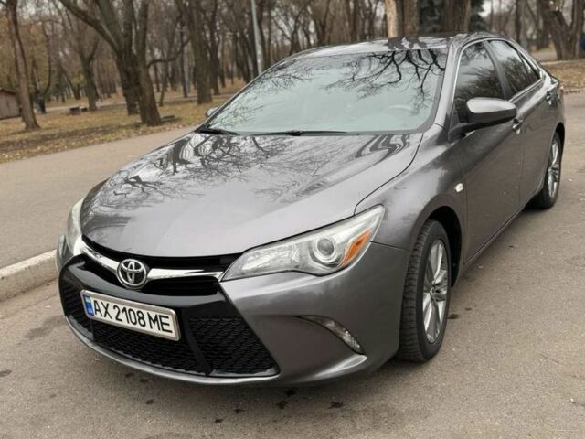 Сірий Тойота Камрі, об'ємом двигуна 2.5 л та пробігом 194 тис. км за 13000 $, фото 1 на Automoto.ua