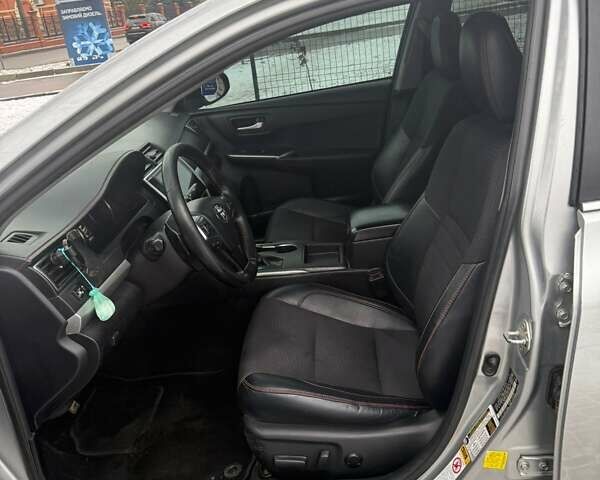 Сірий Тойота Камрі, об'ємом двигуна 2.49 л та пробігом 170 тис. км за 10500 $, фото 1 на Automoto.ua