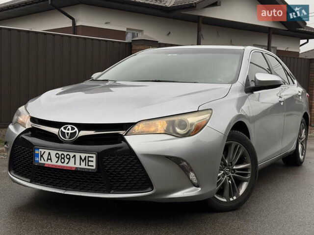 Серый Тойота Камри, объемом двигателя 2.49 л и пробегом 292 тыс. км за 10999 $, фото 1 на Automoto.ua