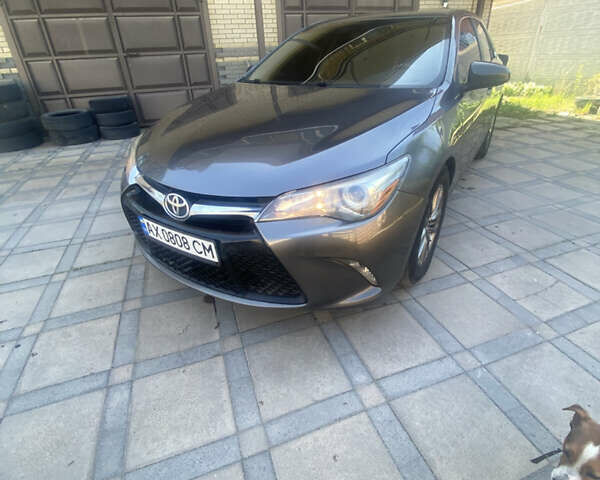 Сірий Тойота Камрі, об'ємом двигуна 2.5 л та пробігом 141 тис. км за 11800 $, фото 1 на Automoto.ua