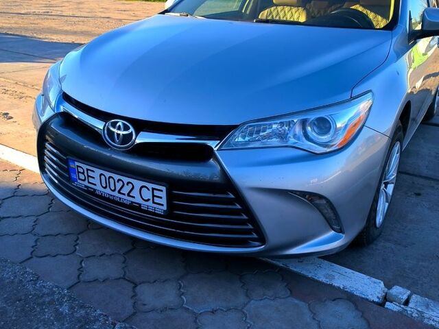 Сірий Тойота Камрі, об'ємом двигуна 2.5 л та пробігом 96 тис. км за 17100 $, фото 1 на Automoto.ua