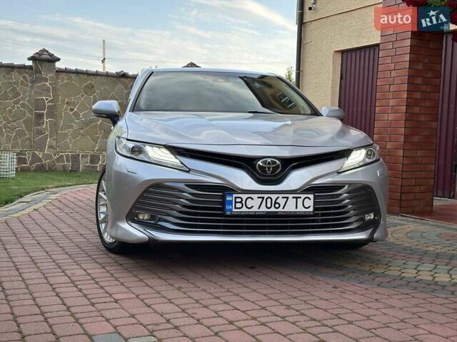 Серый Тойота Камри, объемом двигателя 2.49 л и пробегом 106 тыс. км за 24500 $, фото 1 на Automoto.ua