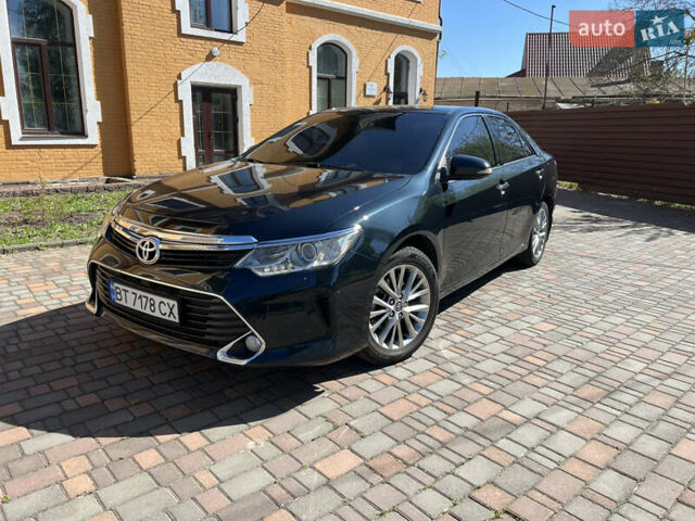 Сірий Тойота Камрі, об'ємом двигуна 2.49 л та пробігом 240 тис. км за 17000 $, фото 1 на Automoto.ua