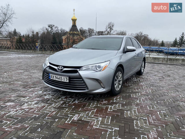 Серый Тойота Камри, объемом двигателя 2.49 л и пробегом 101 тыс. км за 13999 $, фото 1 на Automoto.ua