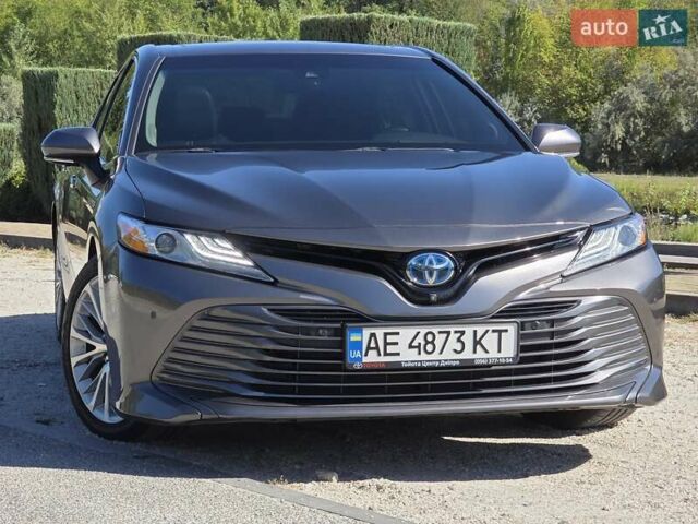 Сірий Тойота Камрі, об'ємом двигуна 2.49 л та пробігом 71 тис. км за 23999 $, фото 1 на Automoto.ua