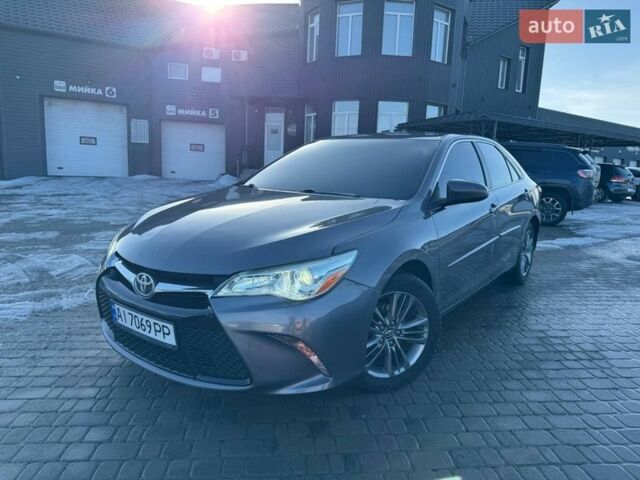 Серый Тойота Камри, объемом двигателя 2.49 л и пробегом 207 тыс. км за 11500 $, фото 1 на Automoto.ua