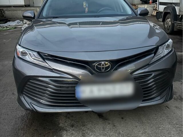 Серый Тойота Камри, объемом двигателя 2.5 л и пробегом 84 тыс. км за 18000 $, фото 1 на Automoto.ua