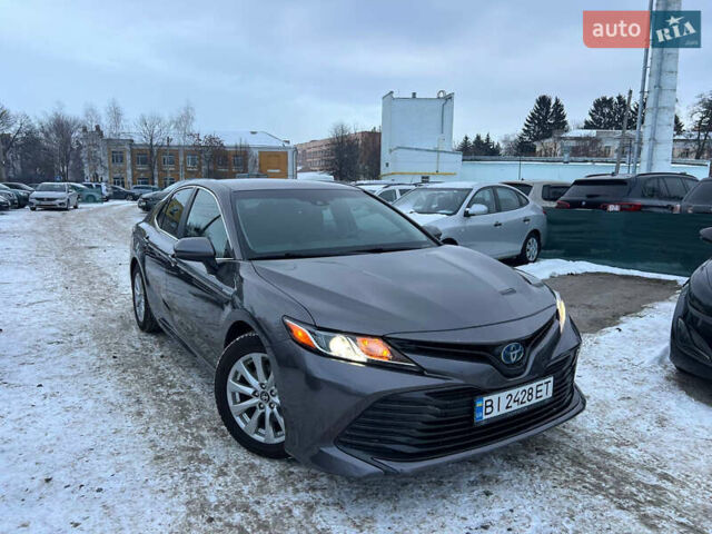 Серый Тойота Камри, объемом двигателя 2.5 л и пробегом 160 тыс. км за 19200 $, фото 1 на Automoto.ua