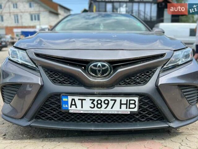 Сірий Тойота Камрі, об'ємом двигуна 2.49 л та пробігом 80 тис. км за 21114 $, фото 1 на Automoto.ua