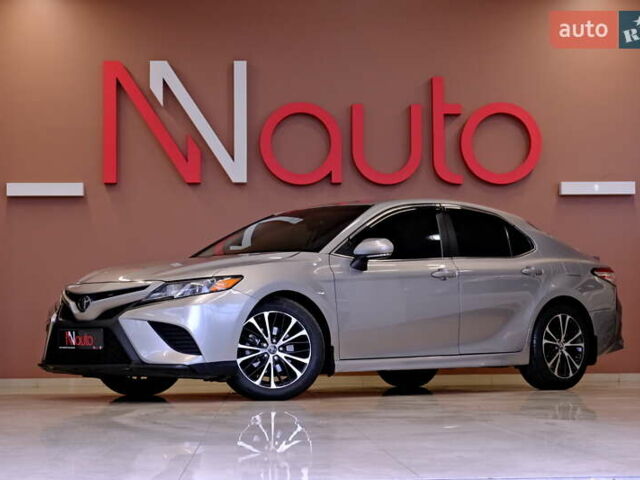 Тойота Камри 2019 в Одессе на Automoto.ua Серый Тойота Камри, объемом двигателя 2.5 л и пробегом 47 тыс. км за 18900 $, фото 1 на Automoto.ua