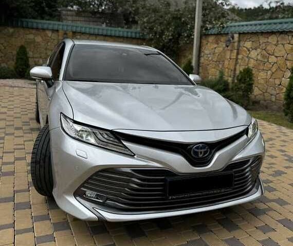 Серый Тойота Камри, объемом двигателя 2.5 л и пробегом 100 тыс. км за 18000 $, фото 1 на Automoto.ua