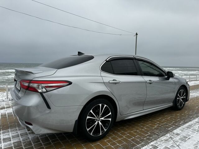 Серый Тойота Камри, объемом двигателя 2.5 л и пробегом 47 тыс. км за 18500 $, фото 1 на Automoto.ua