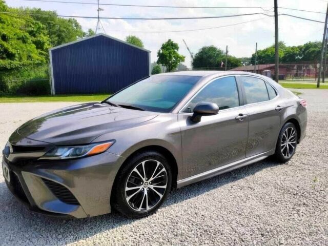 Серый Тойота Камри, объемом двигателя 2.5 л и пробегом 48 тыс. км за 16000 $, фото 1 на Automoto.ua