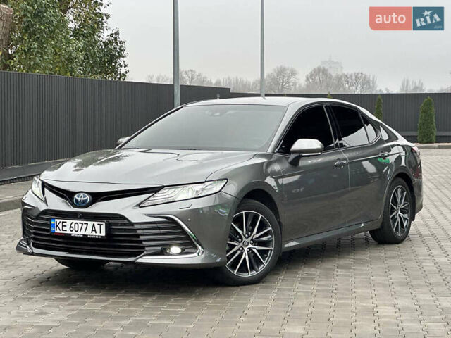 Серый Тойота Камри, объемом двигателя 2.49 л и пробегом 90 тыс. км за 30999 $, фото 1 на Automoto.ua