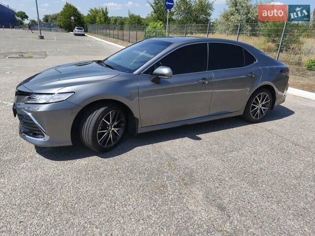Сірий Тойота Камрі, об'ємом двигуна 2.49 л та пробігом 29 тис. км за 35300 $, фото 1 на Automoto.ua