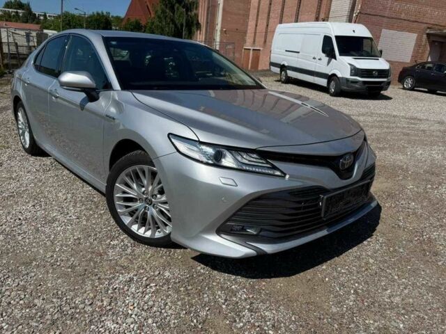 Серый Тойота Камри, объемом двигателя 0 л и пробегом 90 тыс. км за 17300 $, фото 1 на Automoto.ua