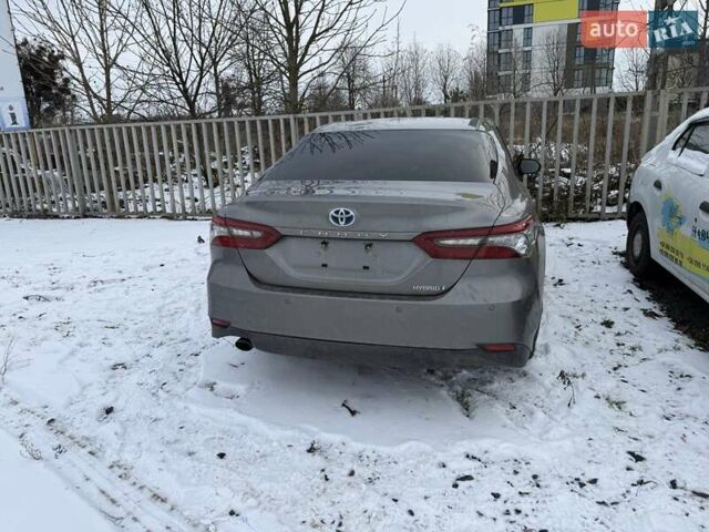 Серый Тойота Камри, объемом двигателя 2.49 л и пробегом 97 тыс. км за 11500 $, фото 1 на Automoto.ua