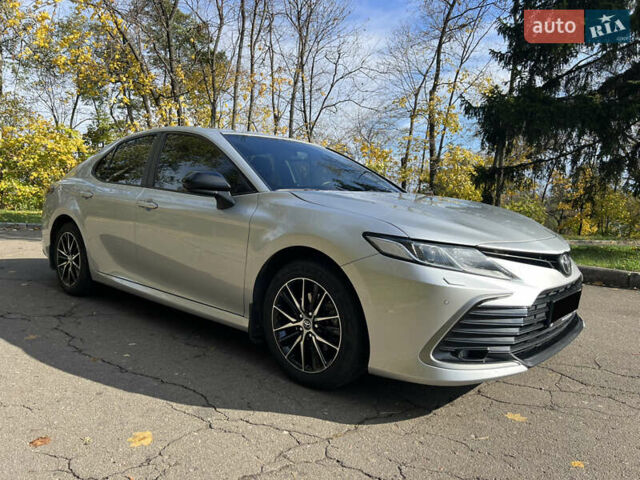 Тойота Камри 2021 в Киеве на Automoto.ua Серый Тойота Камри, объемом двигателя 2.49 л и пробегом 78 тыс. км за 25500 $, фото 1 на Automoto.ua
