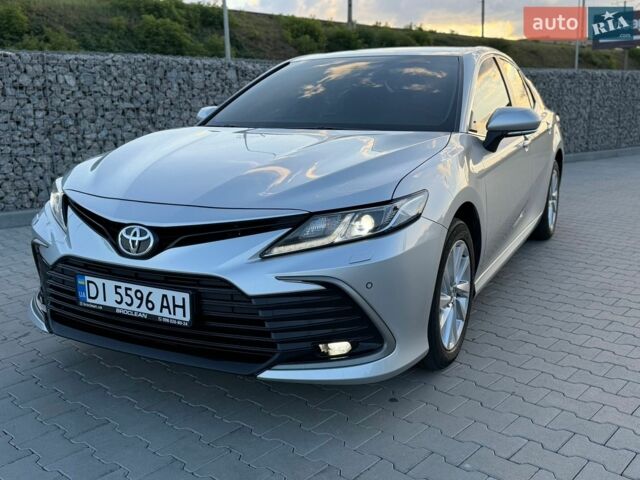 Серый Тойота Камри, объемом двигателя 2.49 л и пробегом 87 тыс. км за 24500 $, фото 1 на Automoto.ua
