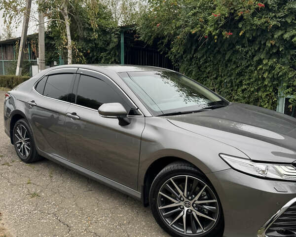 Серый Тойота Камри, объемом двигателя 2.49 л и пробегом 15 тыс. км за 41500 $, фото 1 на Automoto.ua