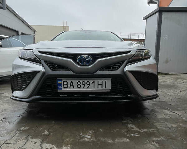 Серый Тойота Камри, объемом двигателя 2.49 л и пробегом 56 тыс. км за 27000 $, фото 1 на Automoto.ua